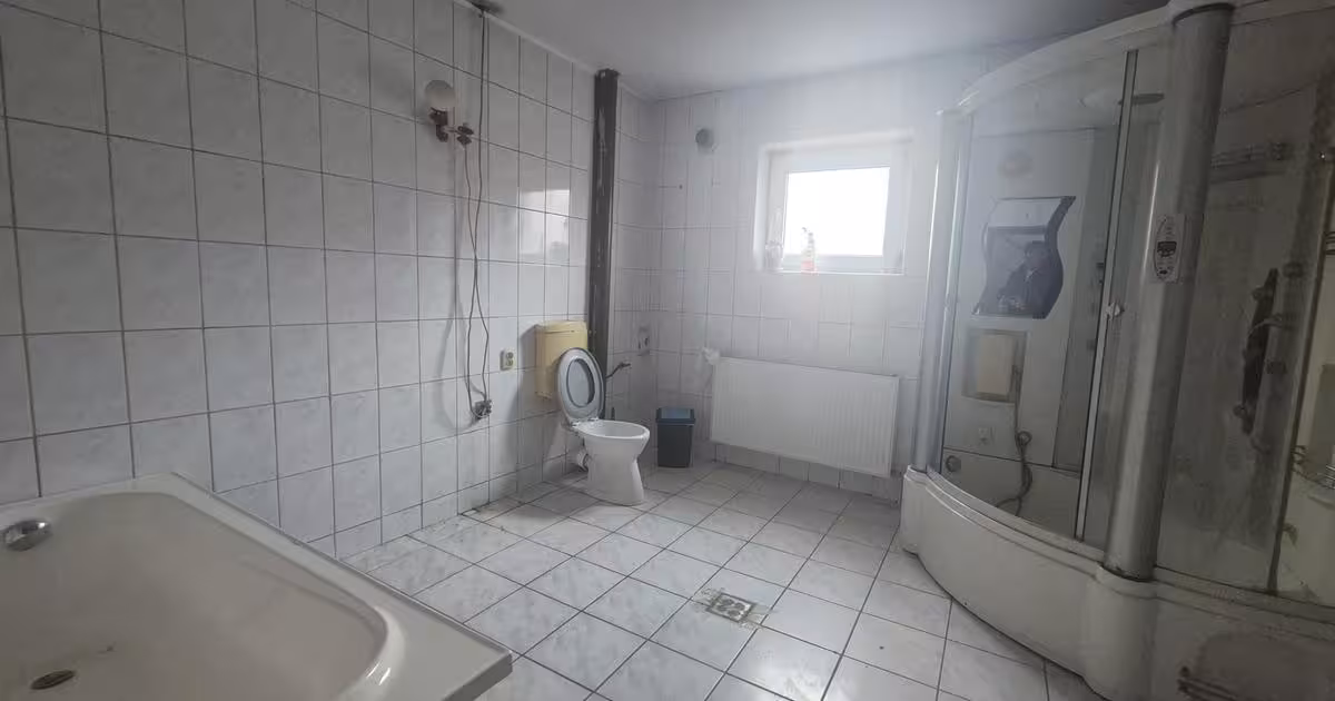 Casă individuală de vânzare cu 6 camere în Șcheia