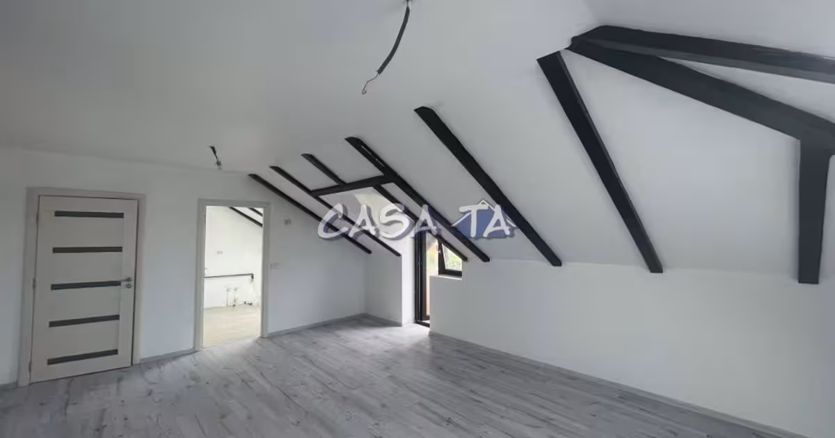Apartament de vânzare cu 3 camere în zona Unirii, Târgu Jiu