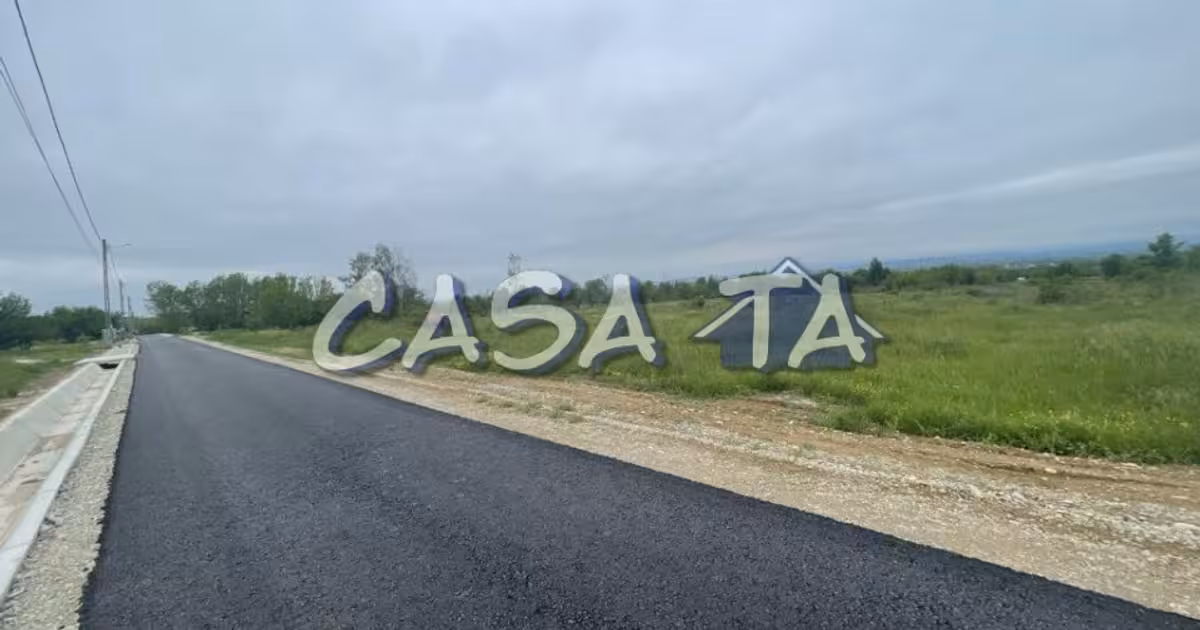 Teren Construcții intravilan de vânzare de 4718 mp, în Dănești