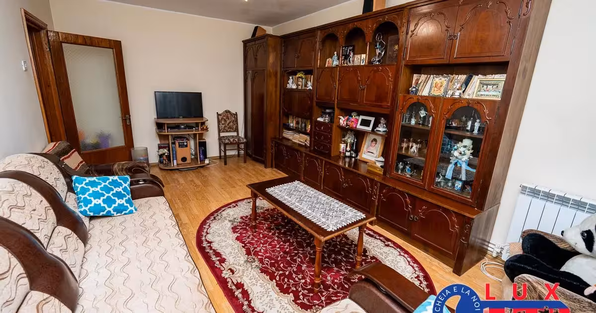 Apartament de vânzare cu 3 camere în zona E3, Tulcea