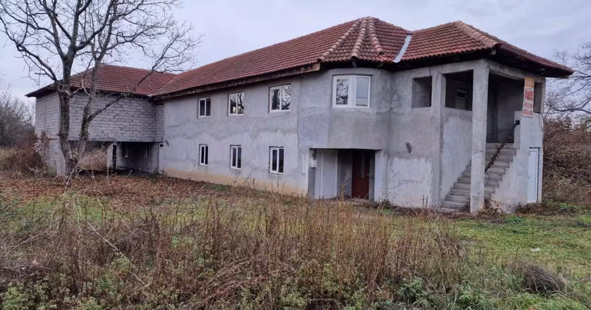 Casă individuală de vânzare cu 6 camere, mobilată în zona Exterior Sud, Târgu Jiu