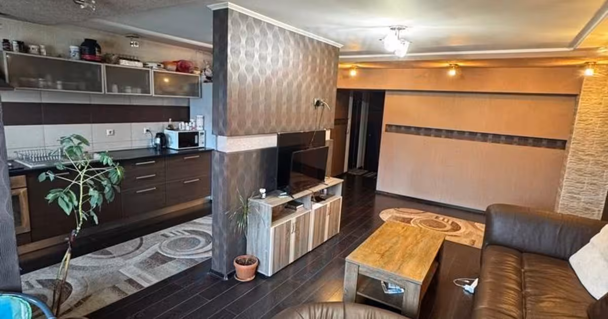 Apartament de vânzare cu 3 camere în zona Ultimul leu, Galați