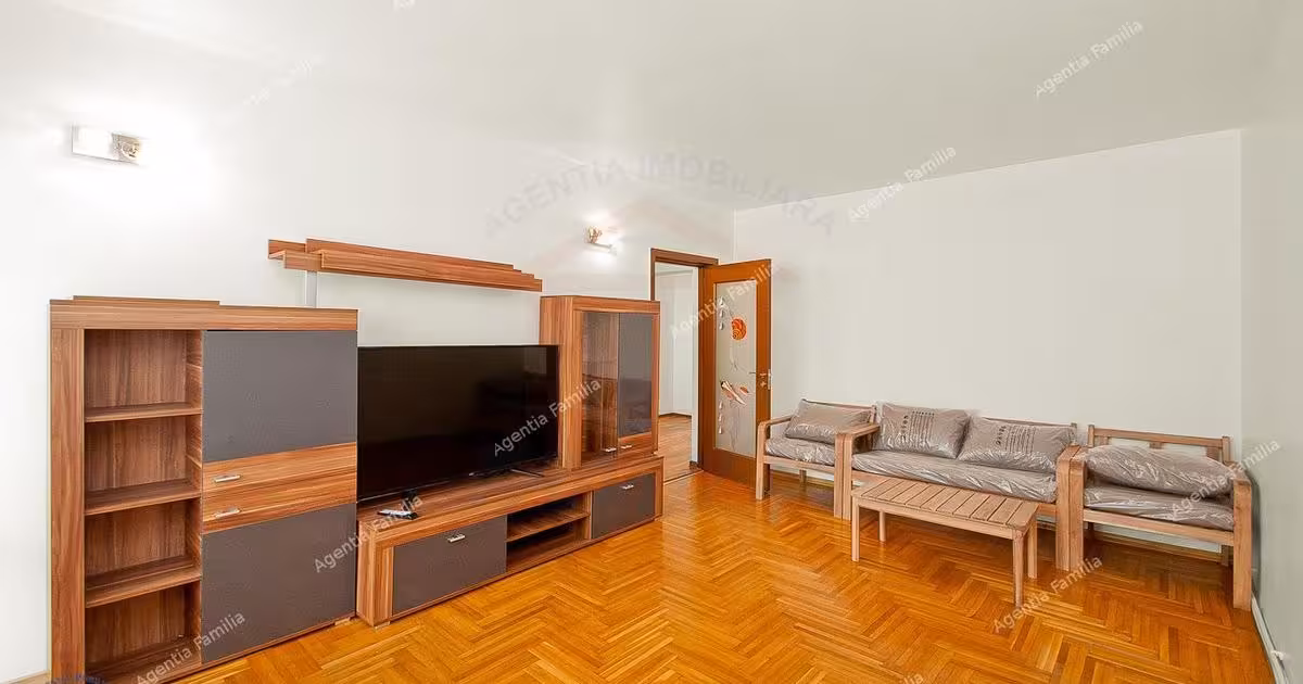 Apartament de vânzare cu 2 camere în zona Central, Galați