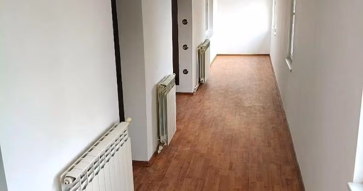 Apartament de vânzare cu 4 camere în zona Micro 39, Galați
