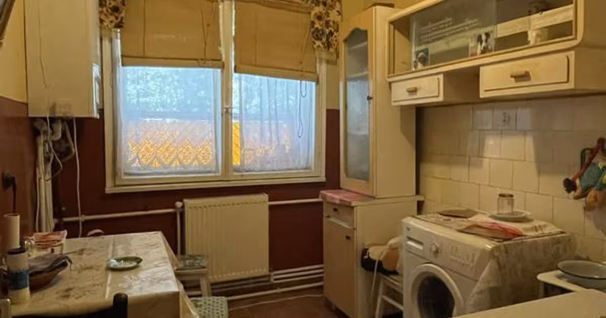 Apartament de vânzare cu 3 camere în zona Central, Galați