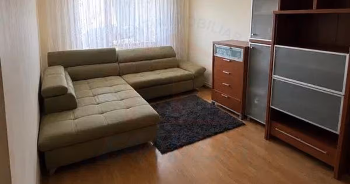 Apartament de vânzare cu 3 camere în zona Mazepa 2, Galați