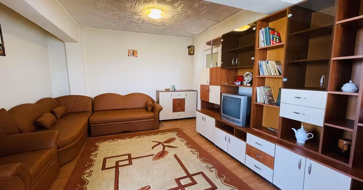 Apartament de vânzare cu 3 camere Galați