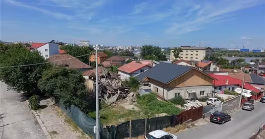 Teren Monumentului