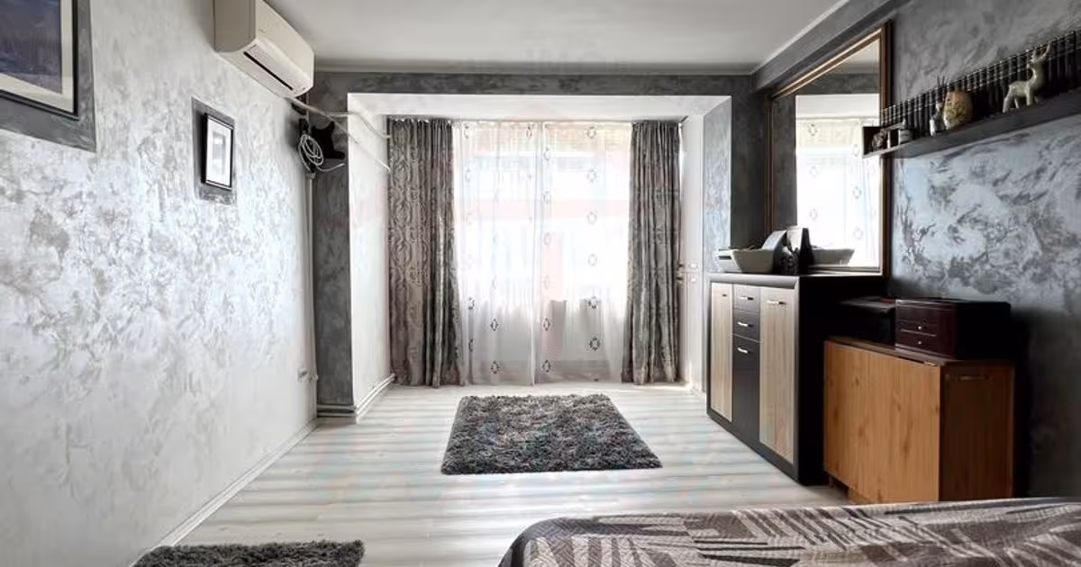 Apartament de vânzare cu 2 camere, mobilat în zona Micro 17, Galați