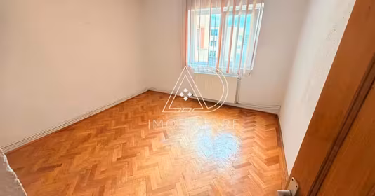Apartament 9 Mai