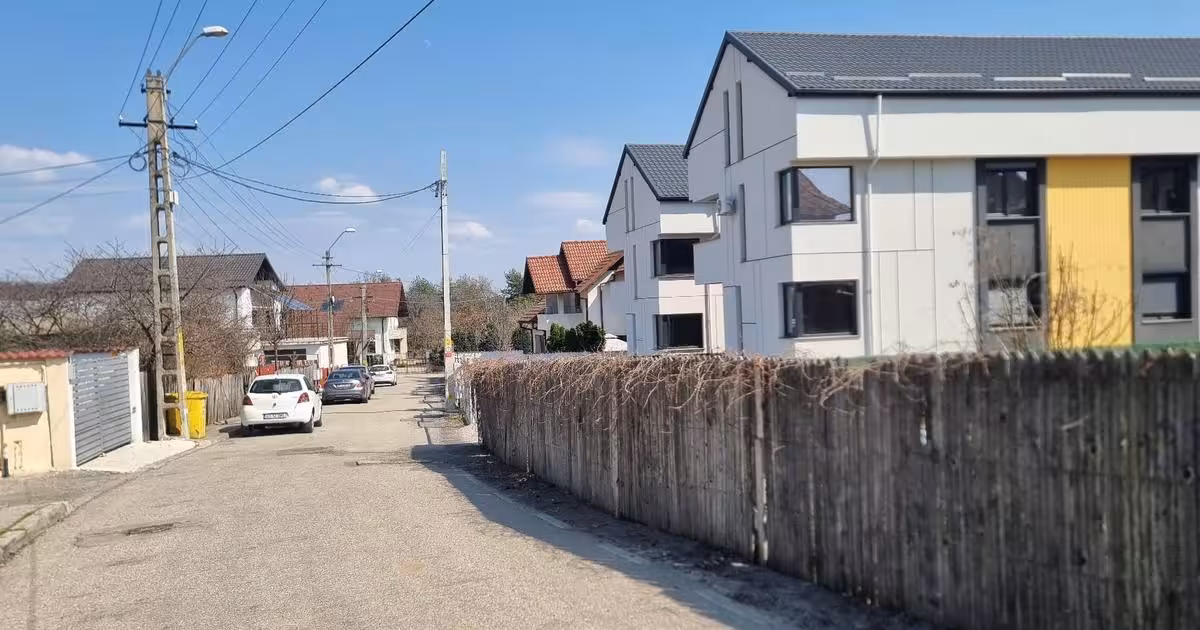 Teren intravilan de vânzare de 348 mp, în zona Trivale, Pitești