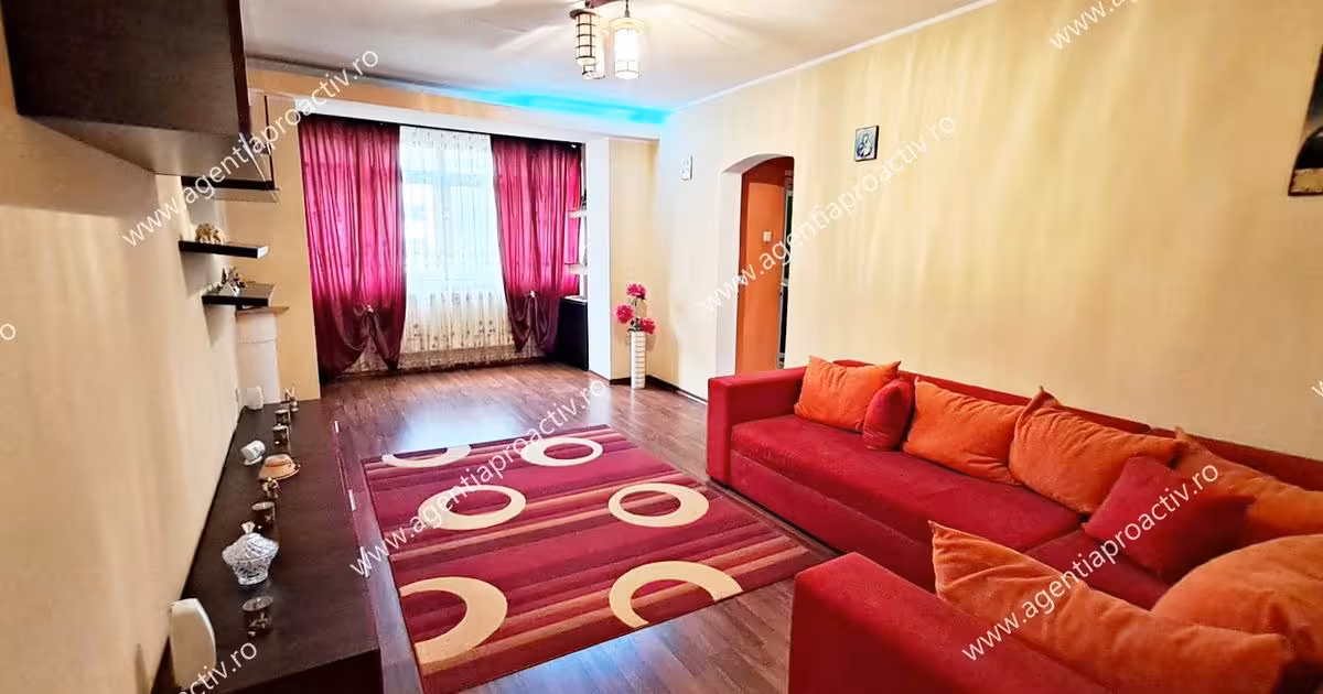 Apartament de vânzare cu 3 camere în zona Micro 19, Galați