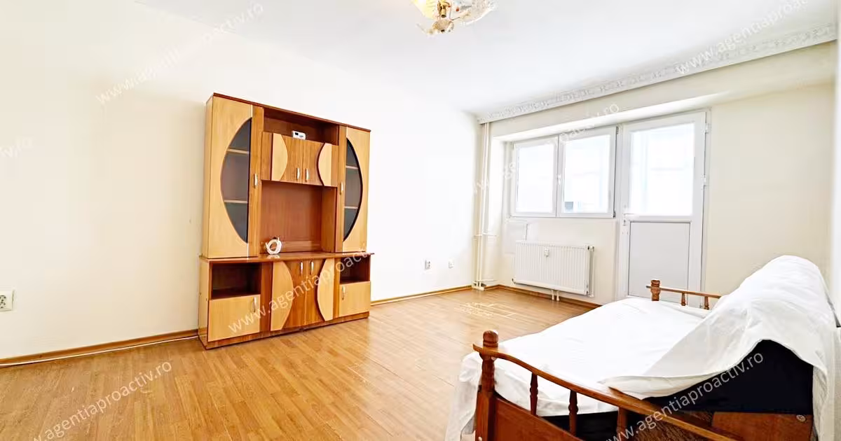 Apartament de vânzare cu 2 camere în zona Micro 21, Galați
