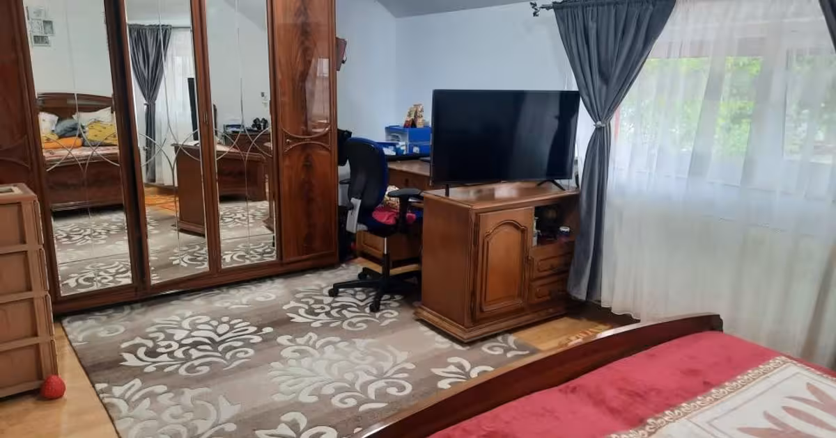 Duplex de vânzare cu 3 camere în zona Nord-Vest, Botoșani