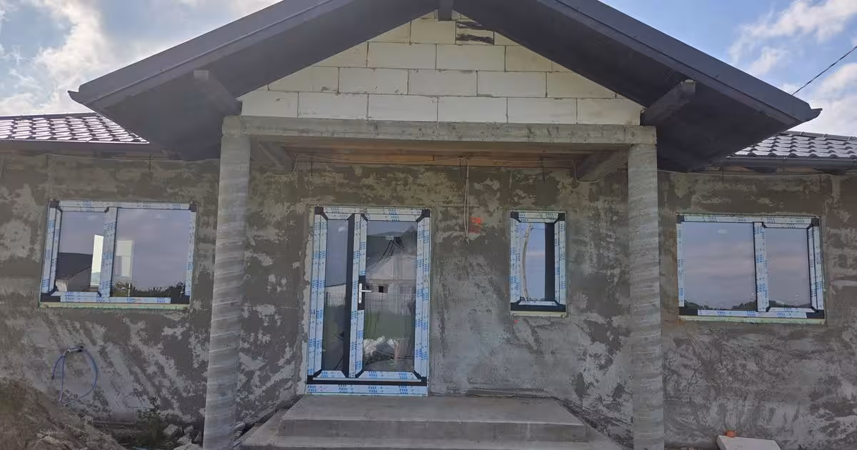 Casă individuală de vânzare cu 4 camere în zona Central, Botoșani