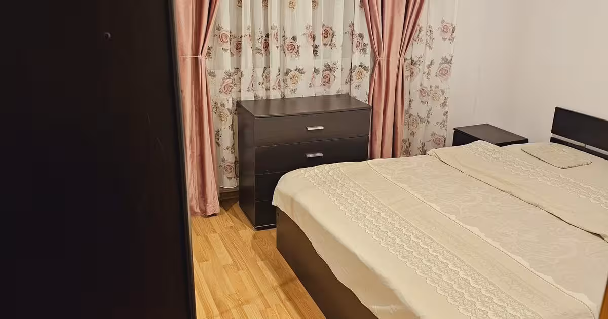 Apartament de vânzare cu 2 camere în zona Central, Botoșani