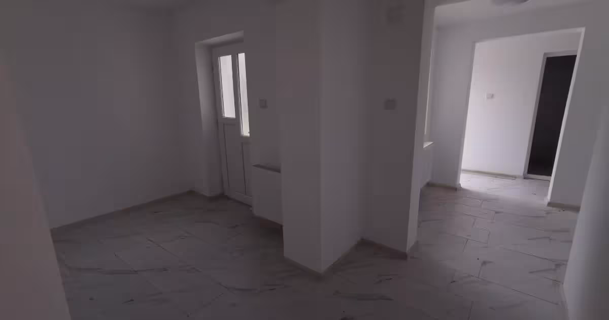 Casă de vânzare cu 3 camere în zona Central, Botoșani