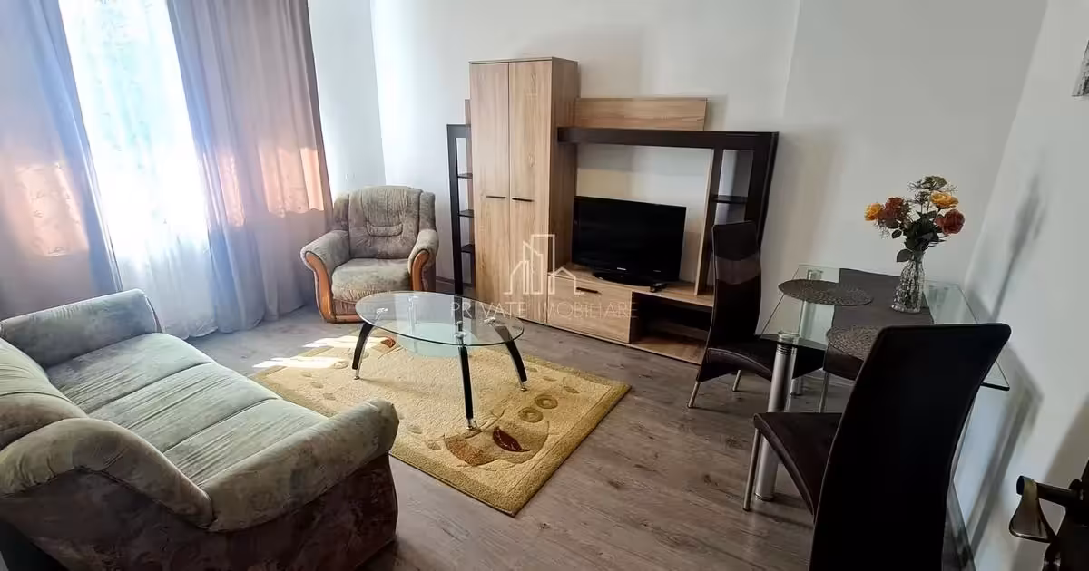 Apartament de vânzare cu 2 camere, mobilat în zona 7 Noiembrie, Târgu Mureș