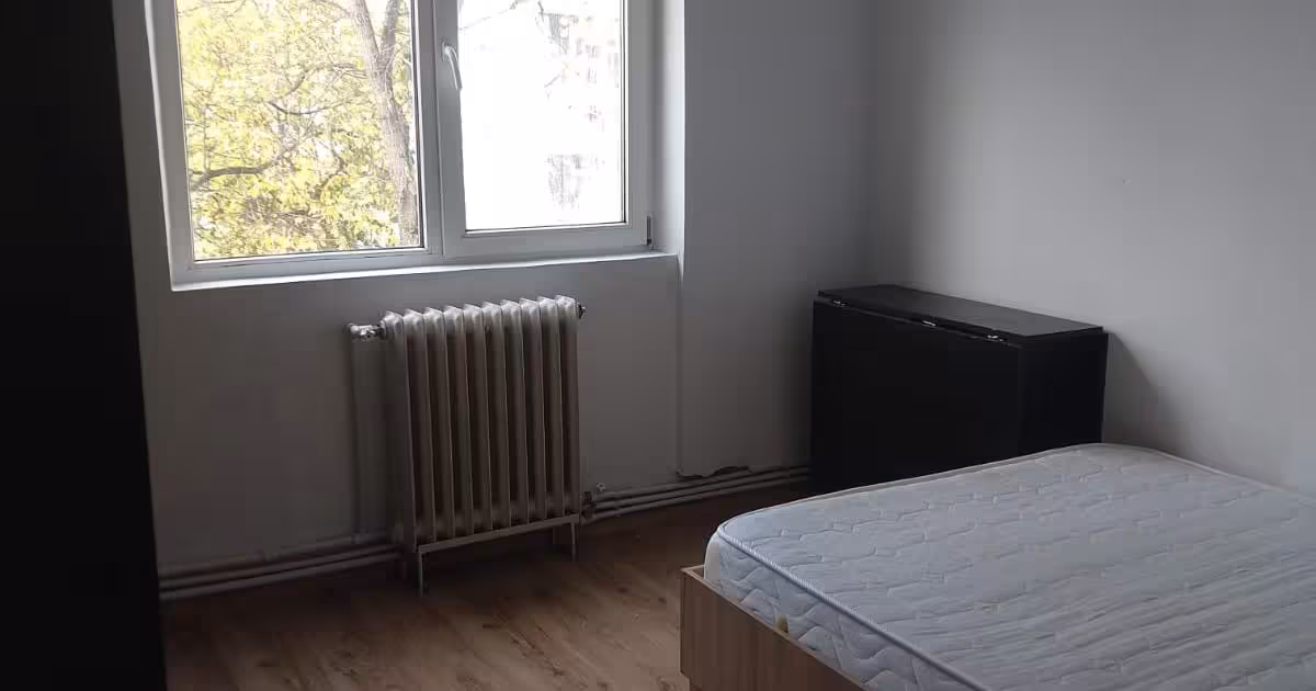 Apartament de vânzare cu 2 camere în zona Central, Botoșani