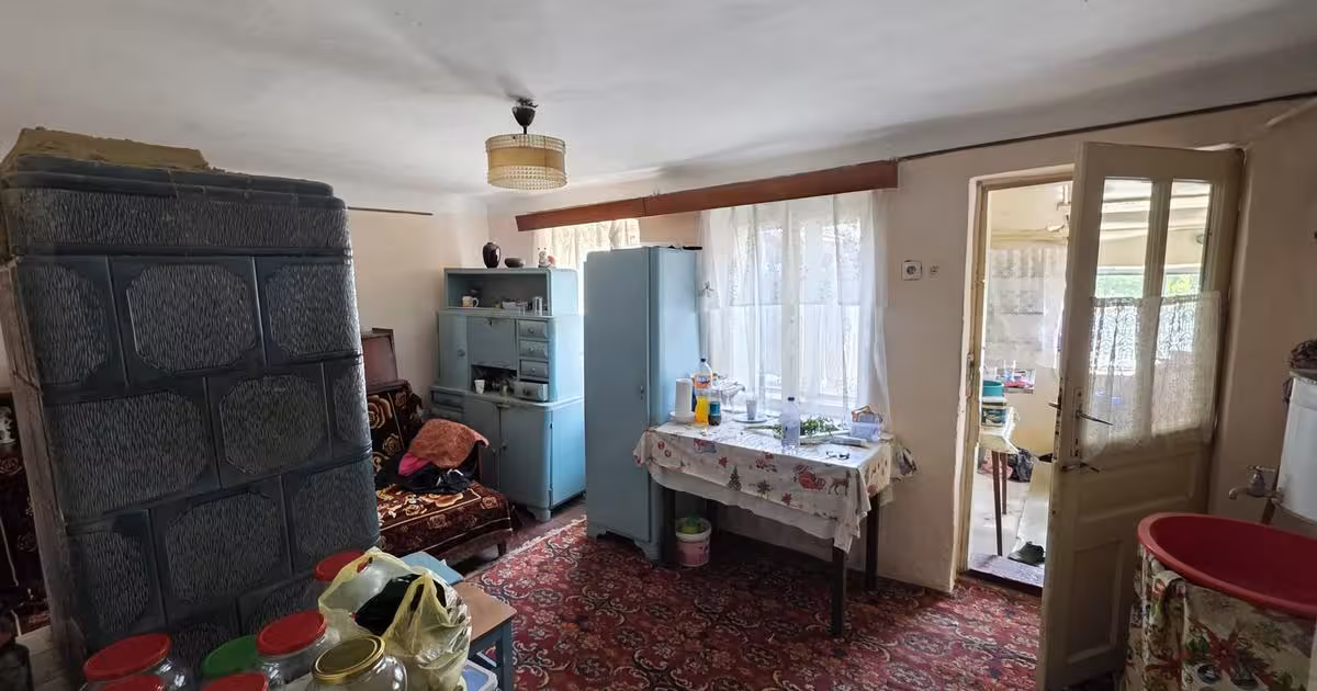 Casă individuală de vânzare cu 4 camere în zona Central, Botoșani