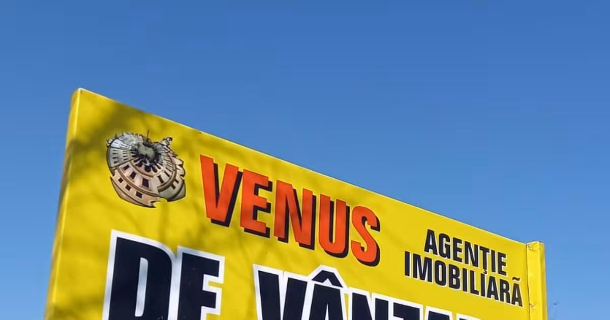 Teren agricol intravilan de vânzare de 13000 mp, în Cucorăni
