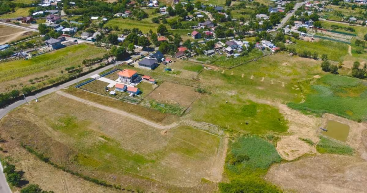 Teren Construcții intravilan de vânzare de 1000 mp, în Stâncești
