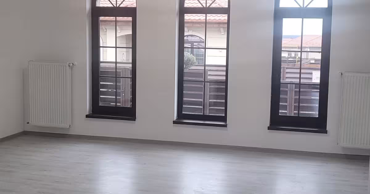 Casă individuală de vânzare cu 3 camere în zona Central, Botoșani