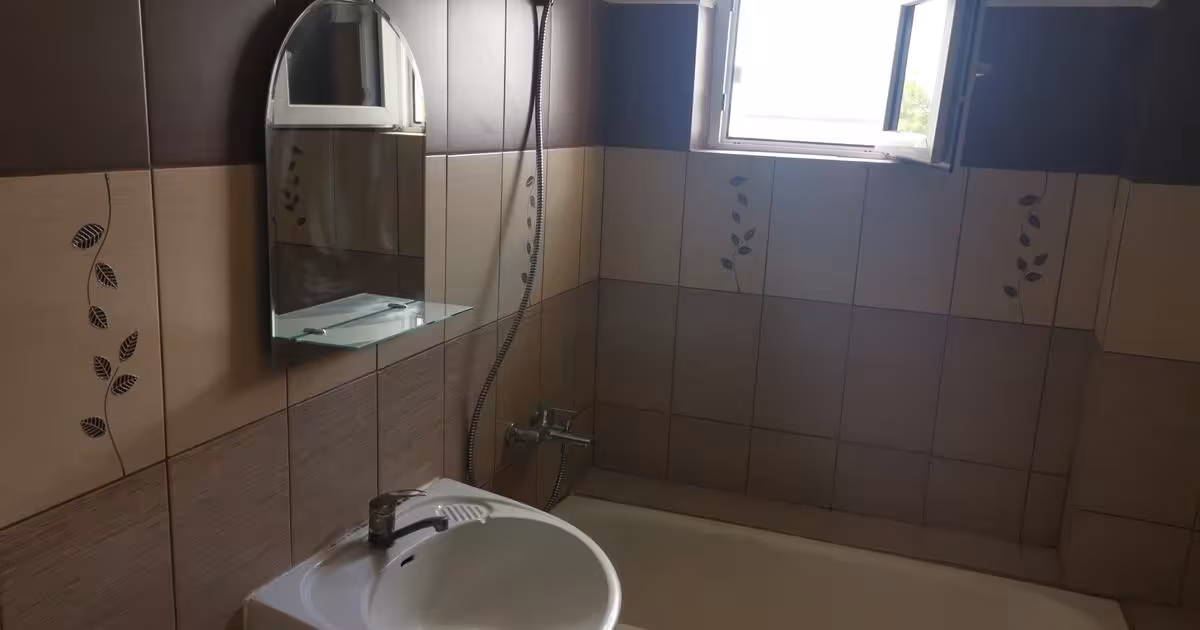 Apartament de vânzare cu 3 camere în zona Central, Botoșani