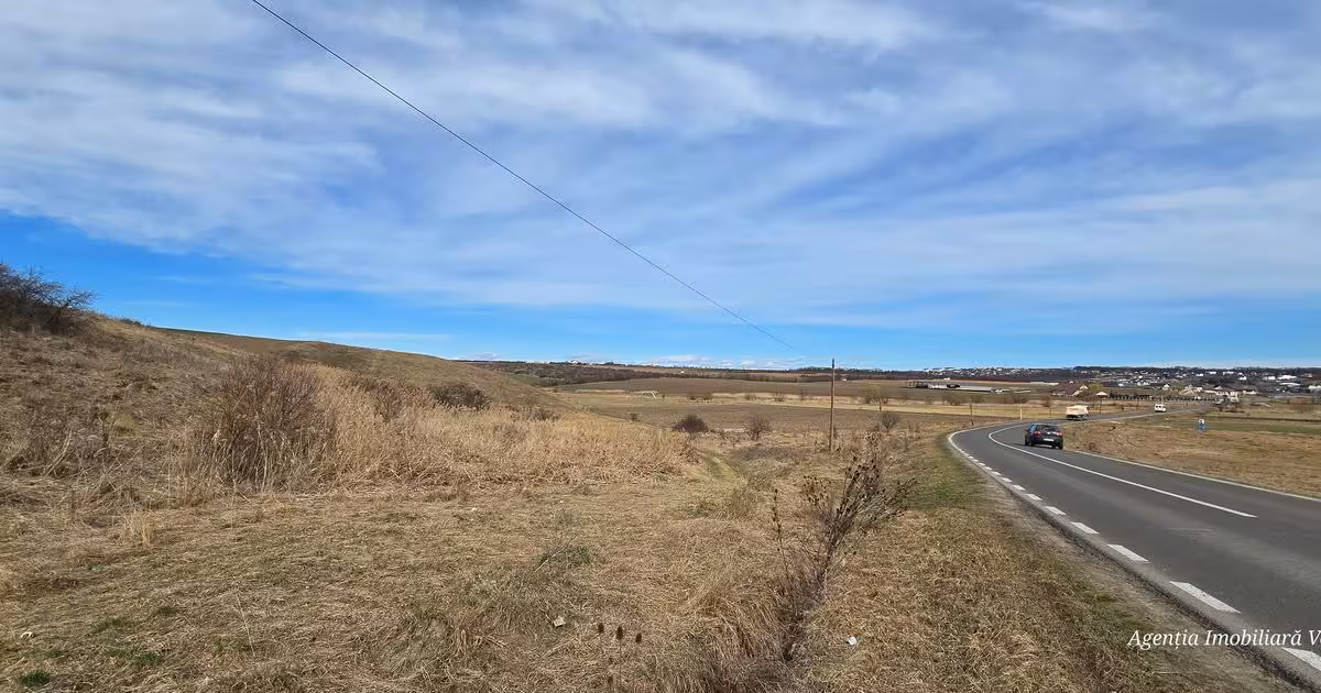 Teren Construcții extravilan de vânzare de 3600 mp, în zona Periferie, Botoșani