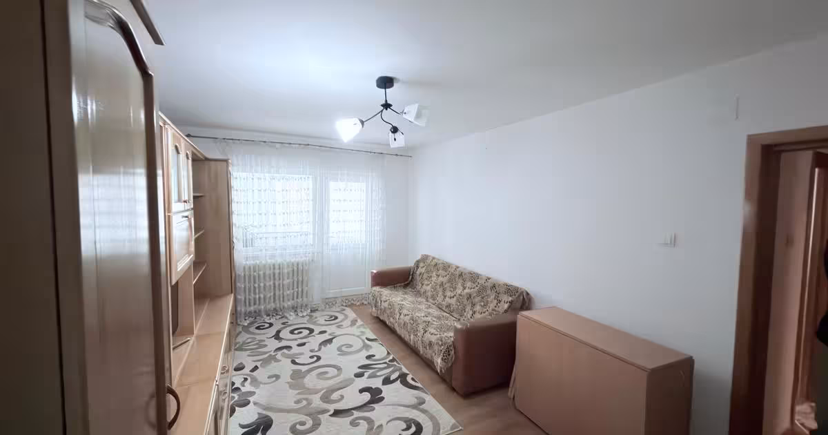 Apartament de vânzare cu 3 camere în zona Central, Botoșani