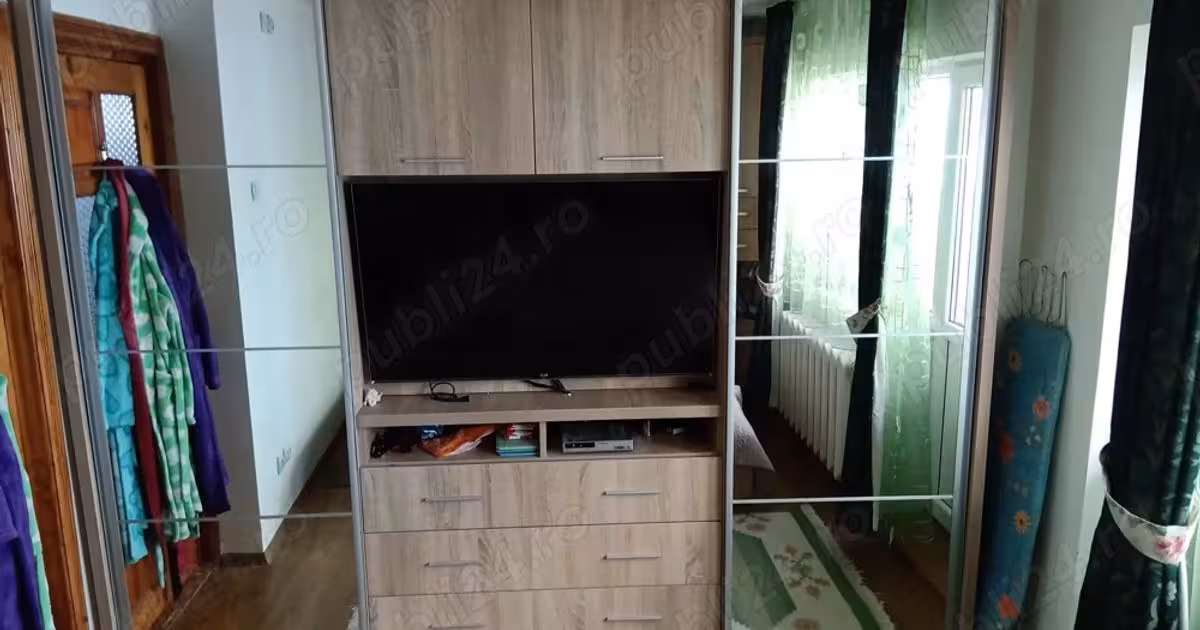 Apartament de vânzare cu 2 camere în zona Central, Botoșani