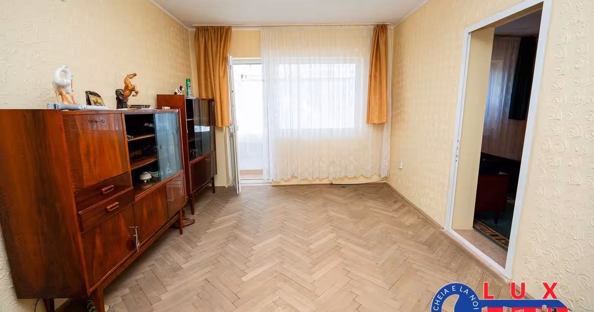 Apartament de vânzare cu 2 camere în zona 23 August, Tulcea