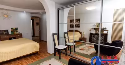 Casă Ultracentral