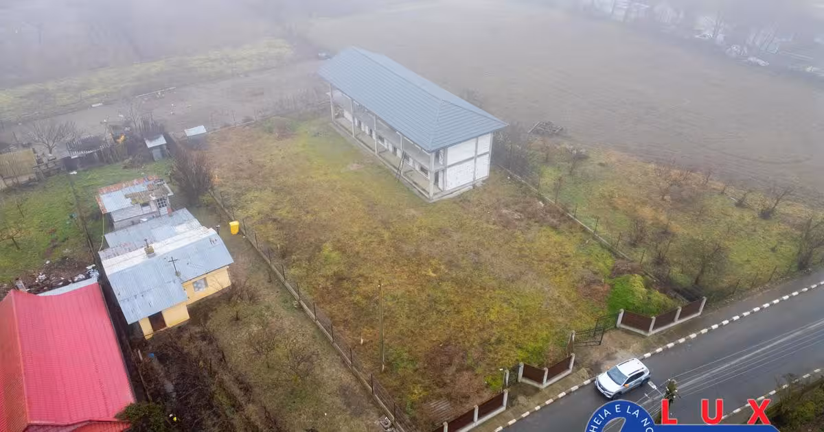 Casă individuală de vânzare cu 7 camere în Murighiol