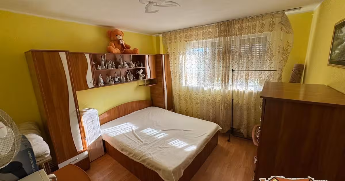 Apartament de vânzare cu 2 camere în zona Micro 19, Galați