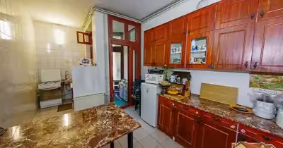 Casă Piața Centrală