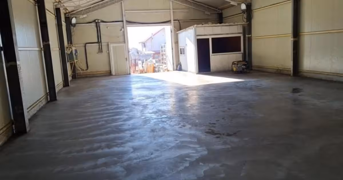 Spațiu industrial de vânzare 182 mp în Șendreni