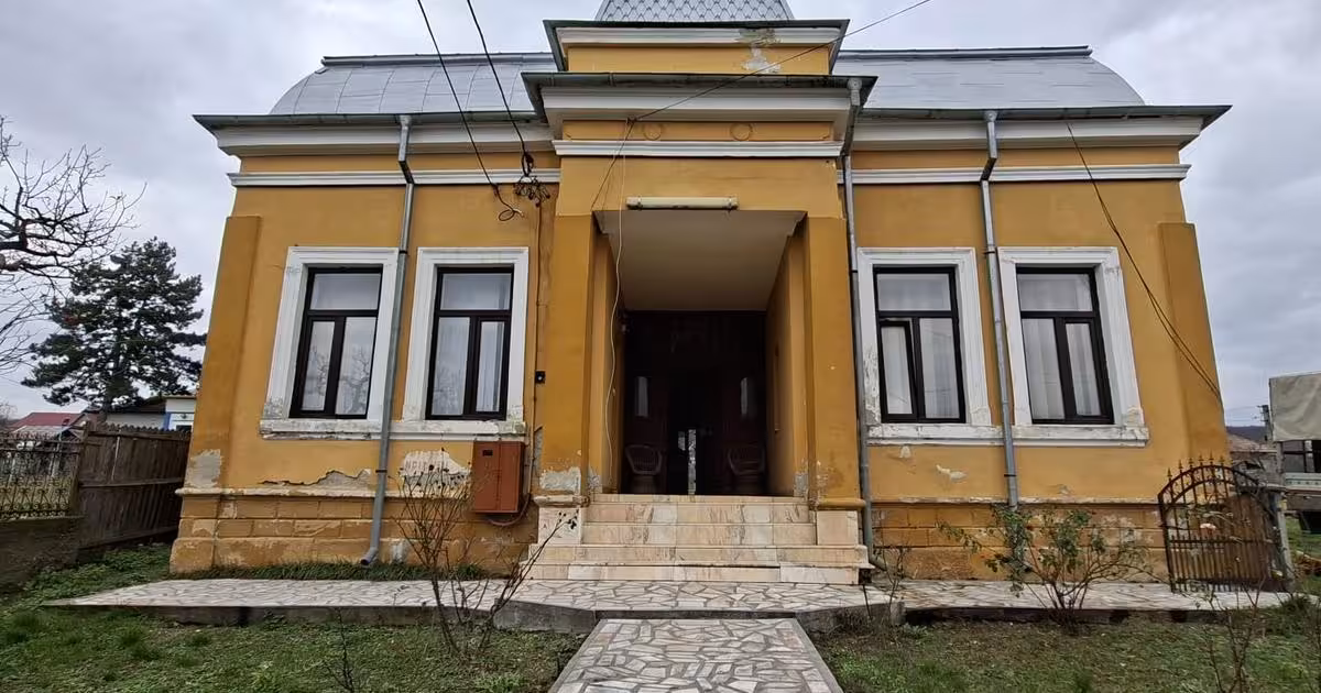 Casă individuală de vânzare cu 5 camere în Priboieni