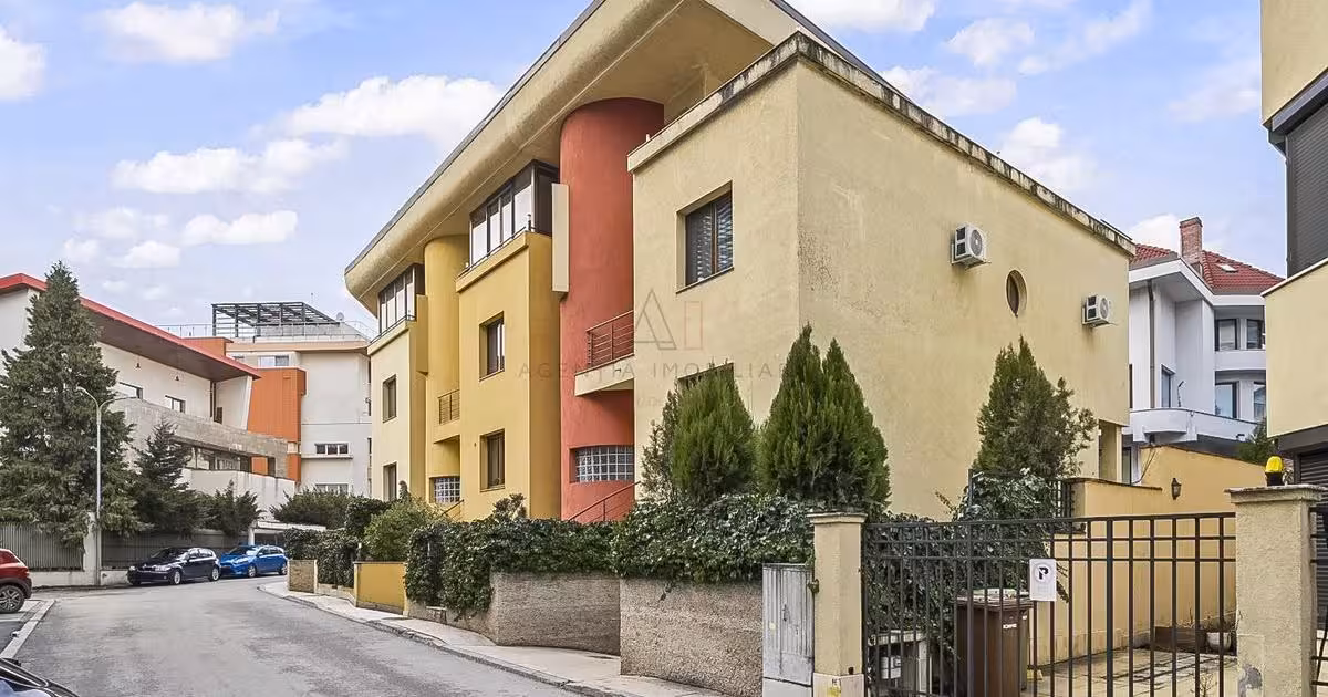 Casă de vânzare cu 6 camere, mobilată în zona Herăstrău, Sector 1