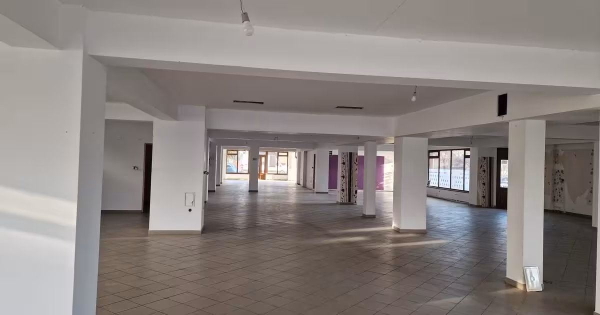 Spațiu comercial de vânzare 520 mp în zona Burdujeni, Suceava