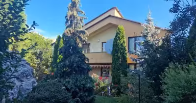 Casă Central