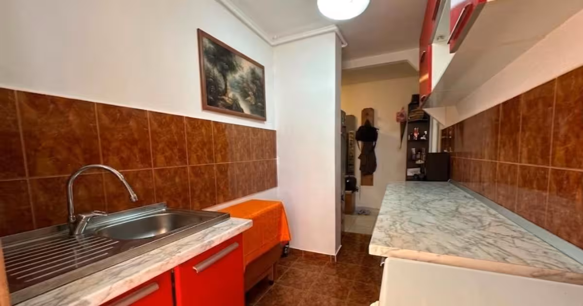 Apartament de vânzare cu 3 camere în zona Astra, Brașov