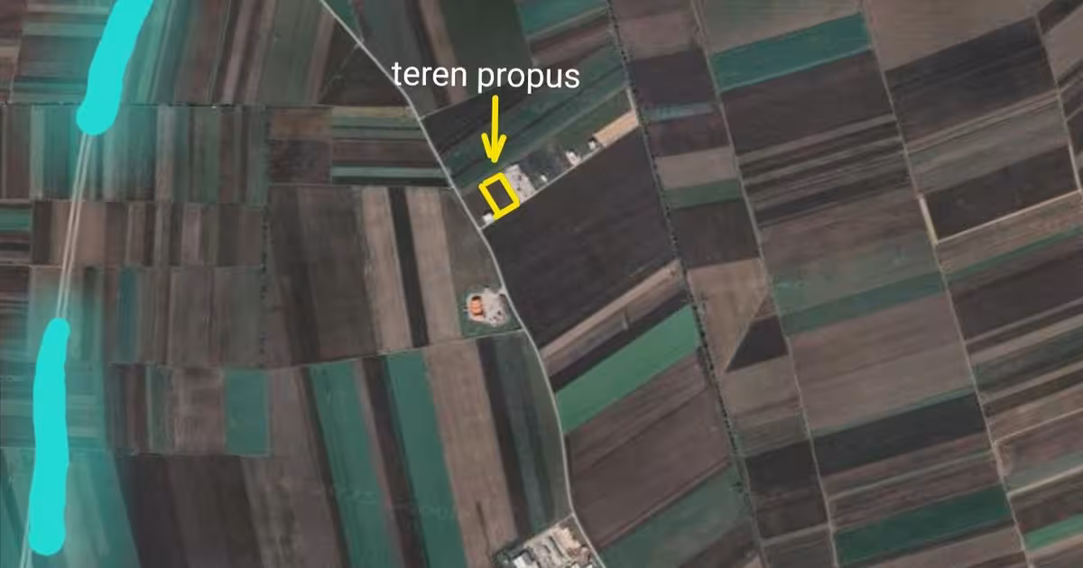 Teren Construcții intravilan de vânzare de 11800 mp, în Ozun