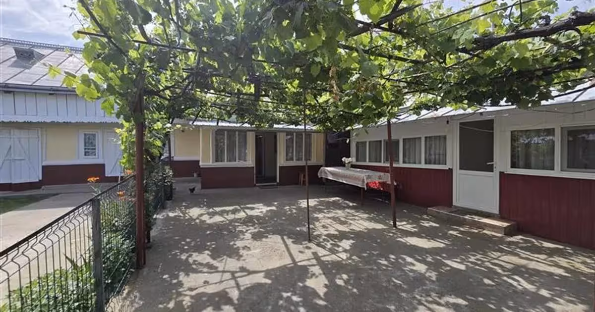 Casă individuală de vânzare cu 6 camere în Bahna