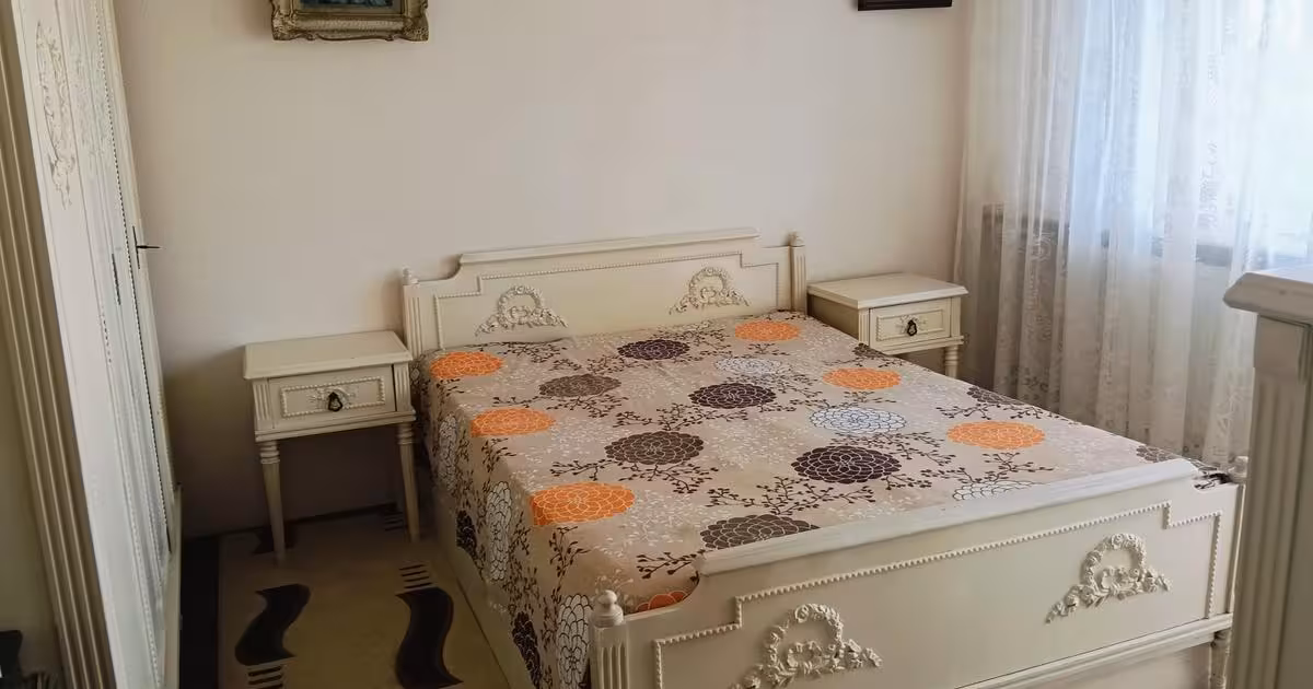 Apartament de vânzare cu 3 camere în zona Faleza Nord, Constanța