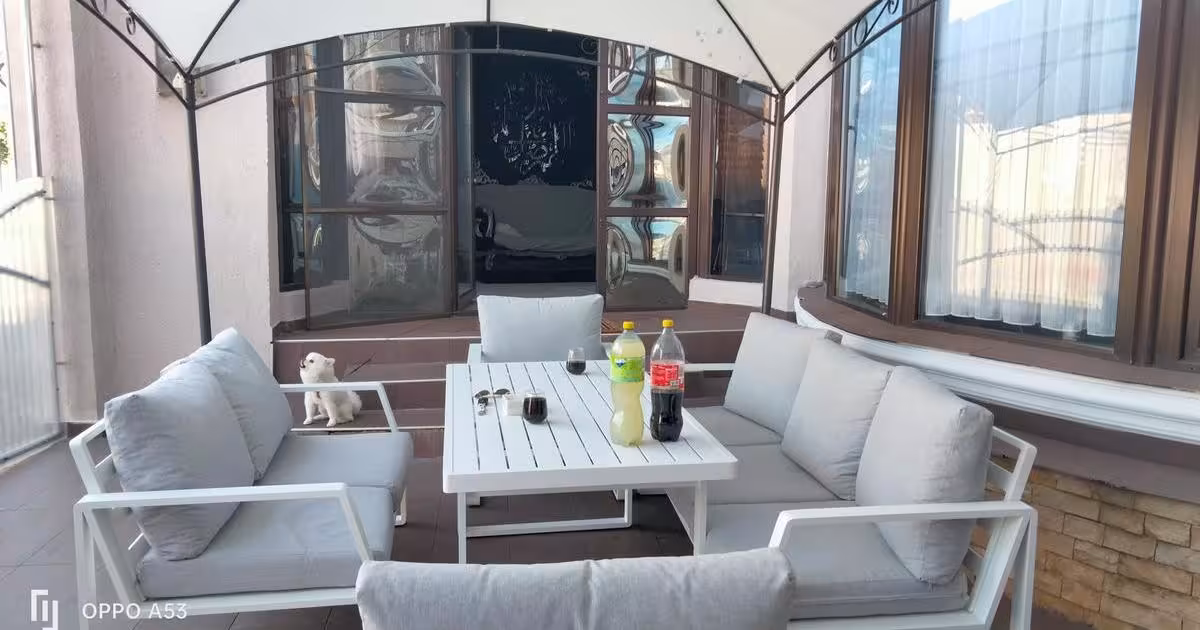 Hotel/Pensiune de vânzare 1100 mp în zona Tomis II, Constanța