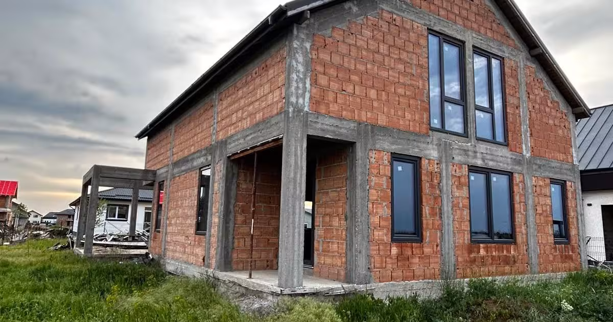Casă individuală de vânzare cu 5 camere în Tărtășești
