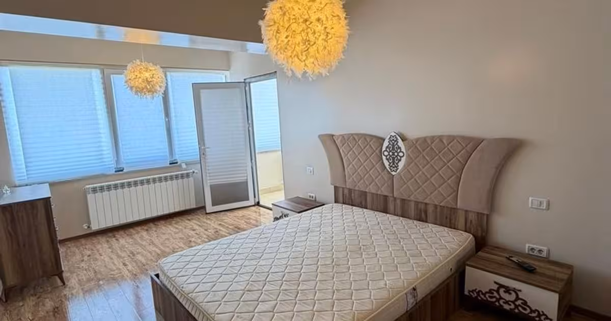Apartament de vânzare cu 3 camere în zona Tomis Nord, Constanța