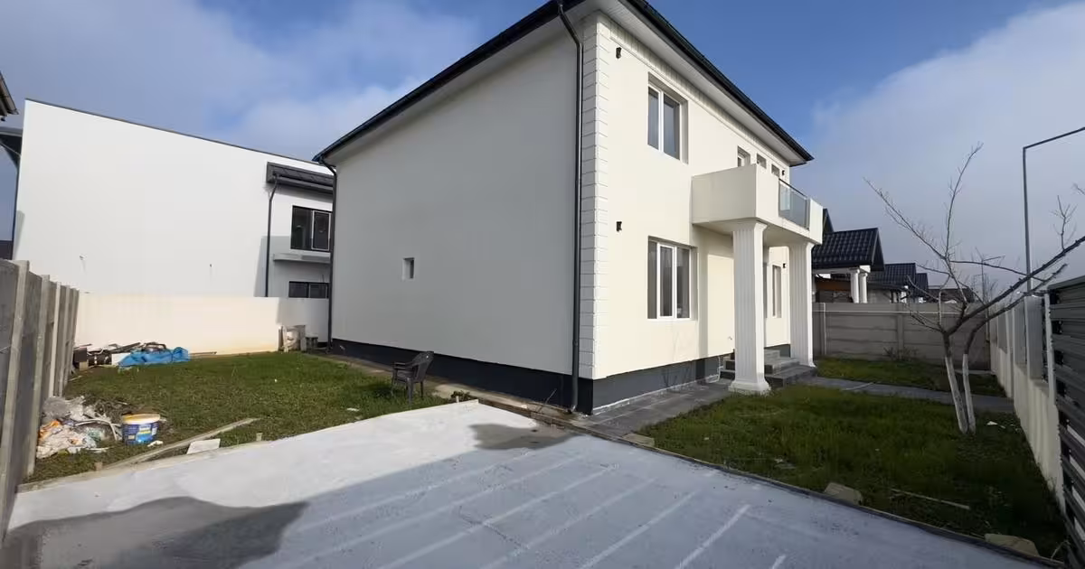 Casă individuală de vânzare cu 5 camere în Pantelimon