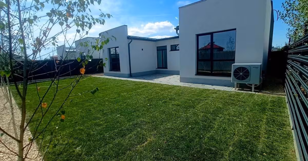 Casă individuală de vânzare cu 4 camere în Domnești